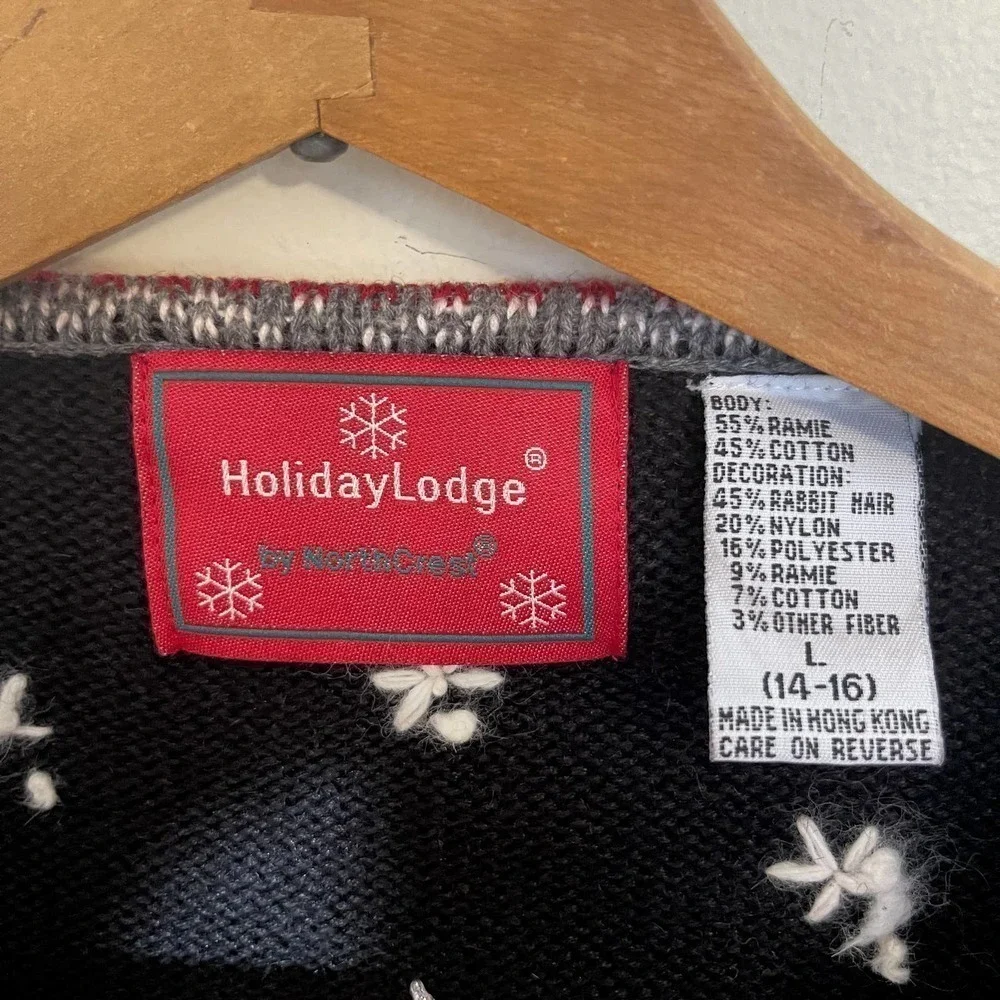 Vintage Christmas Sweater Holiday Lodge Size Large Deer Snowflakes Ice Skates